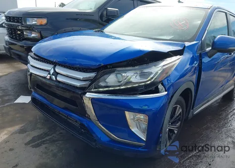 2018 Mitsubishi Eclipse Cross Se/Sel z USA, uszkodzony, nr VIN JA4AT5AA3JZ067828